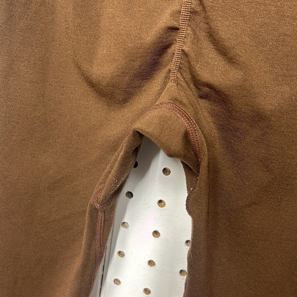 AUROLA Intensify 25'' Leggings Colors - Picture 4 of 4